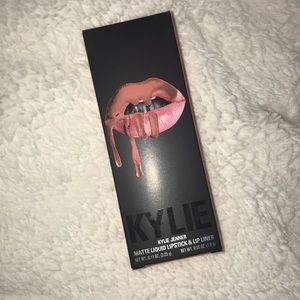 • Kylie Cosmetics Lip Kit - One Wish •